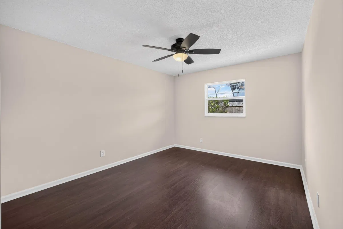 Residence photo 25