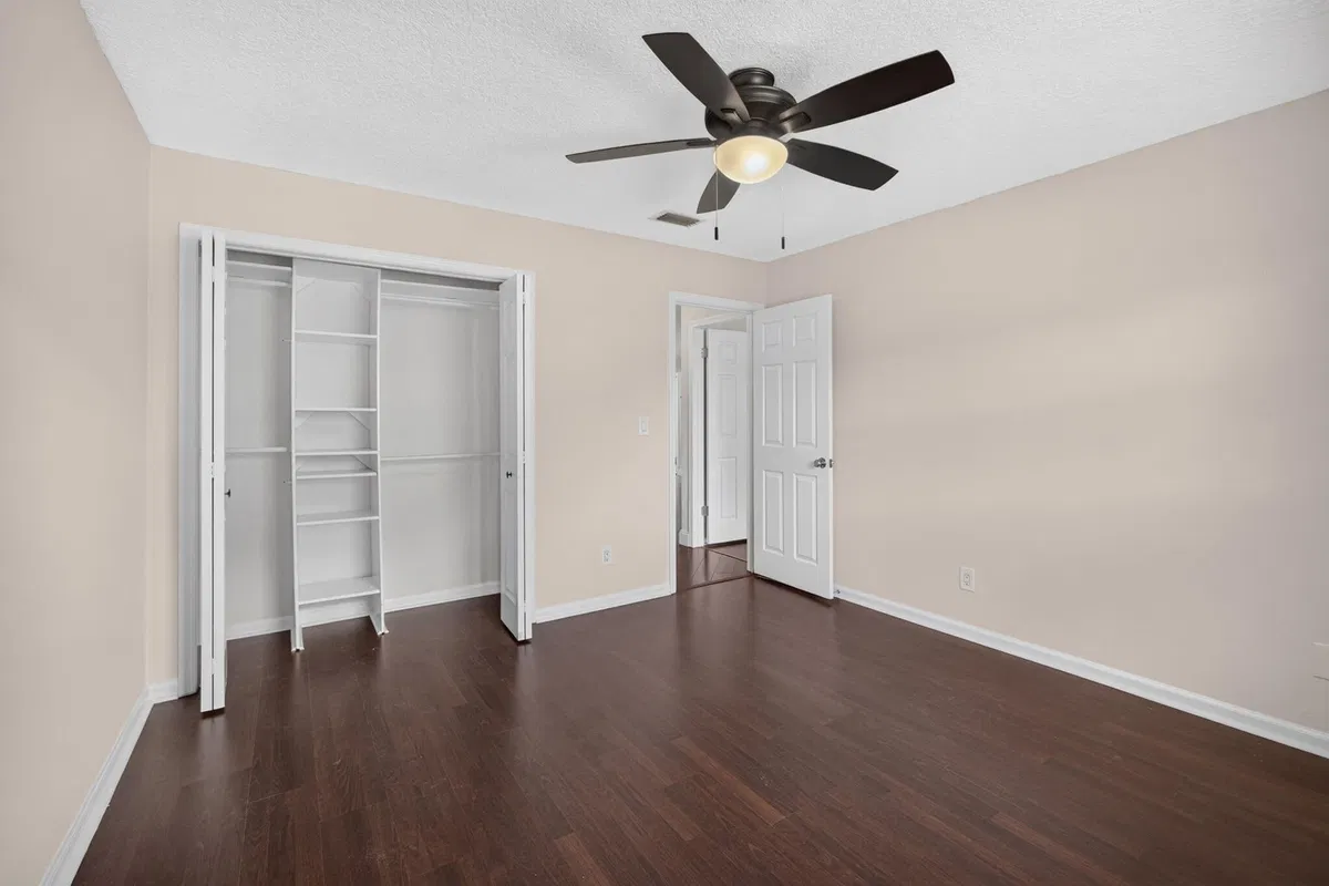 Residence photo 28