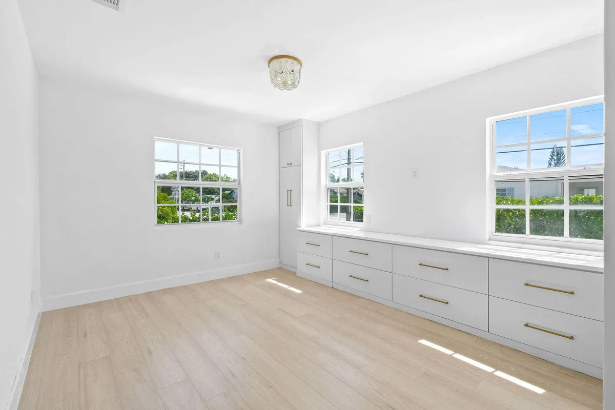 Residence photo 19
