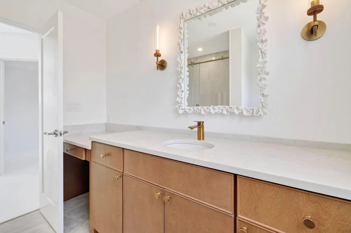 Residence photo 25