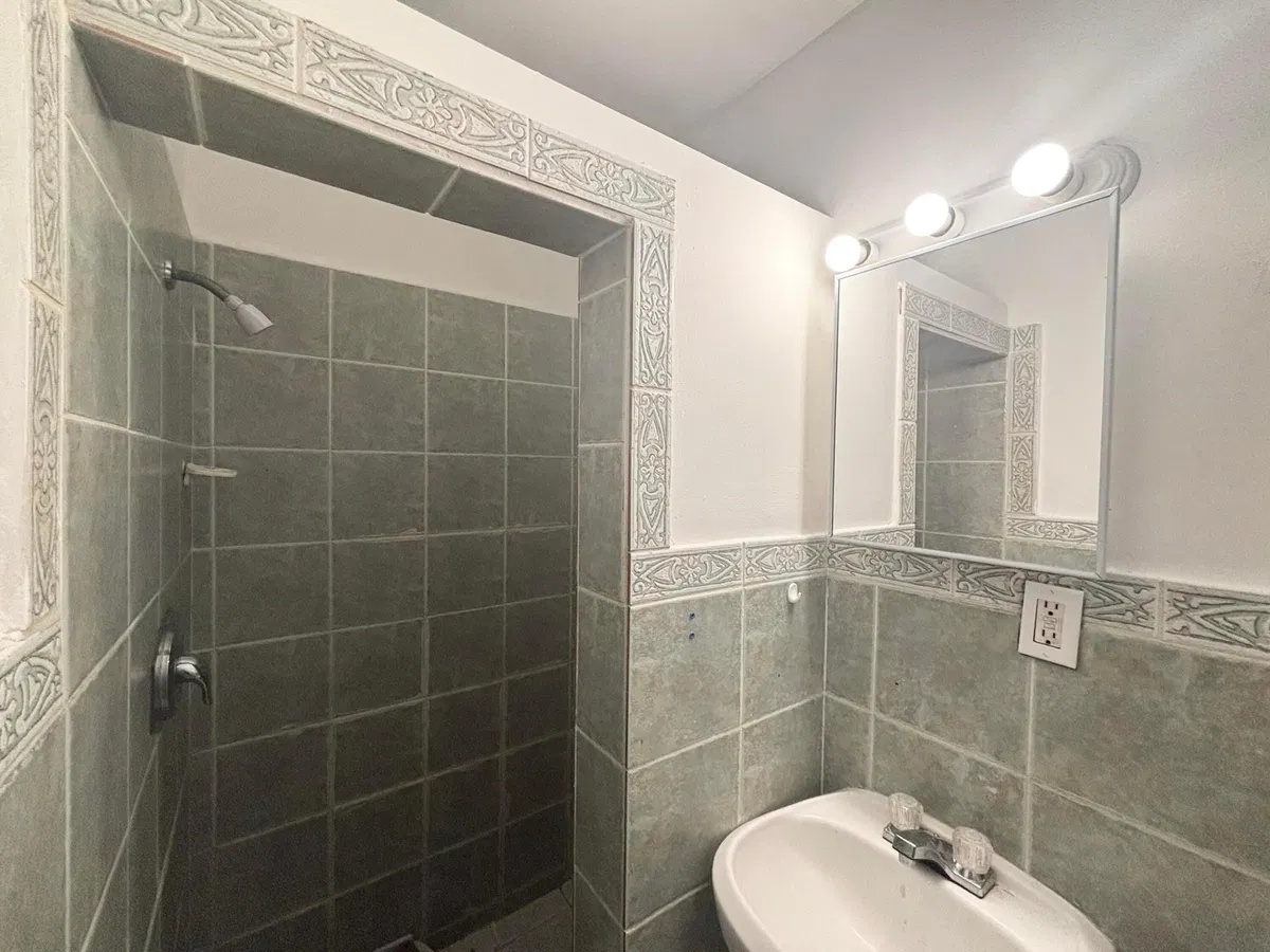 Unit 5 photo 10