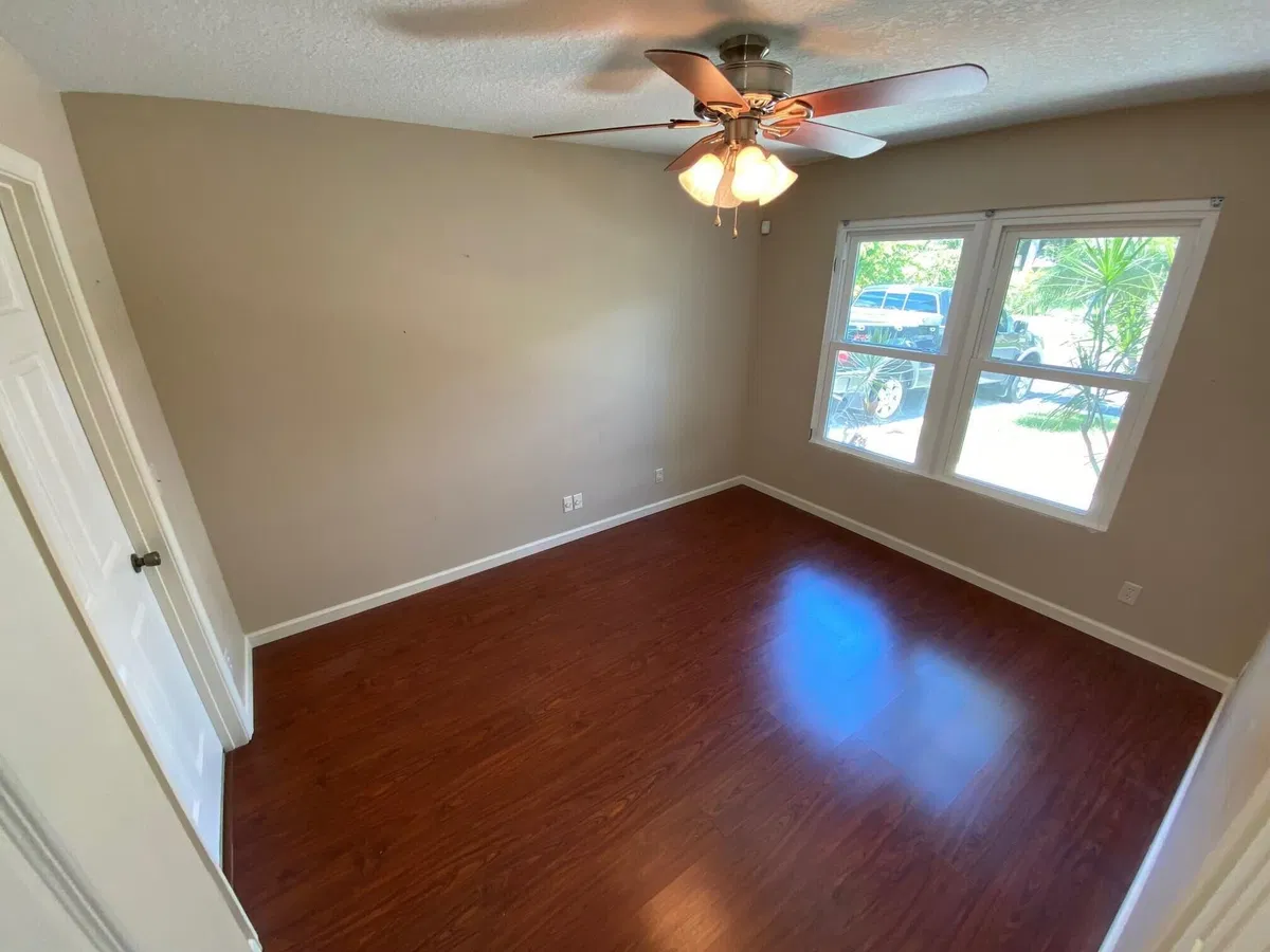 Residence photo 7