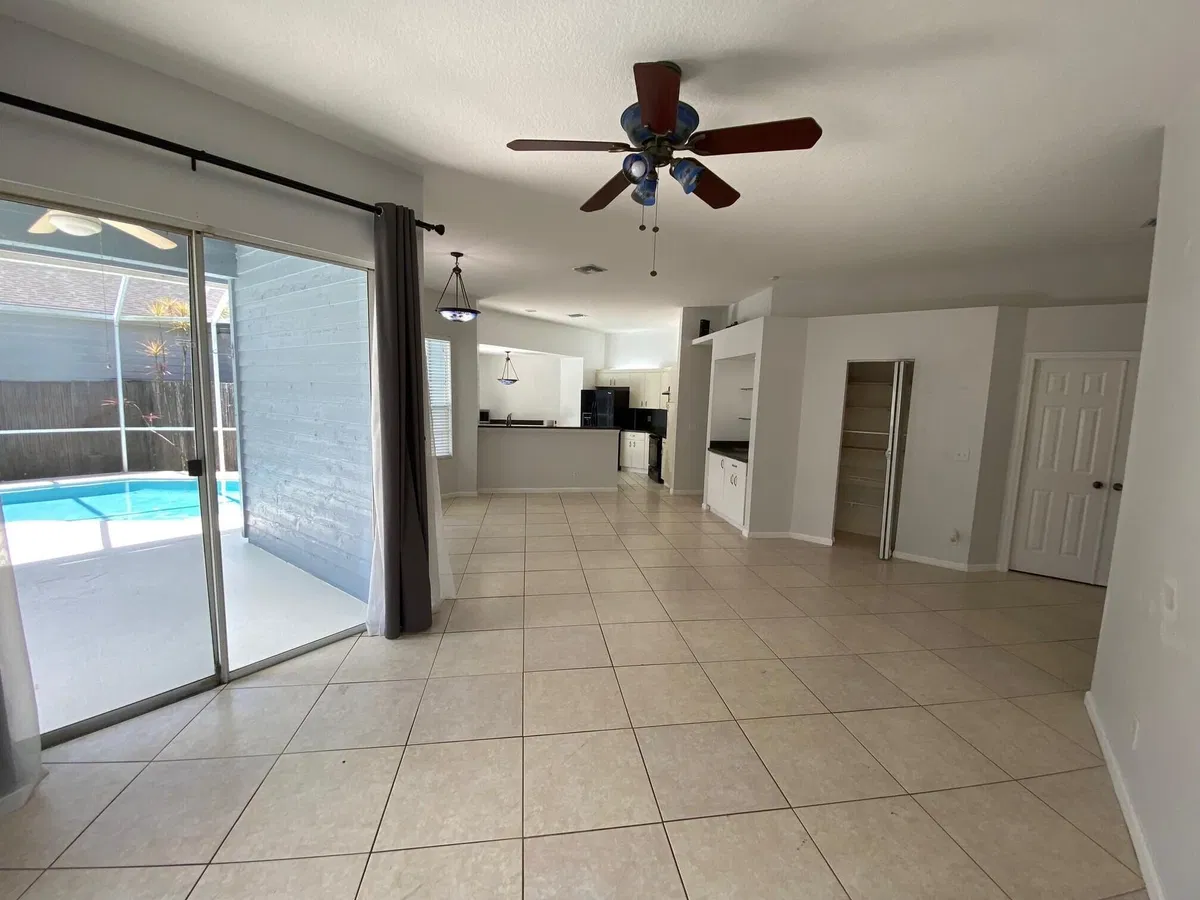 Residence photo 10