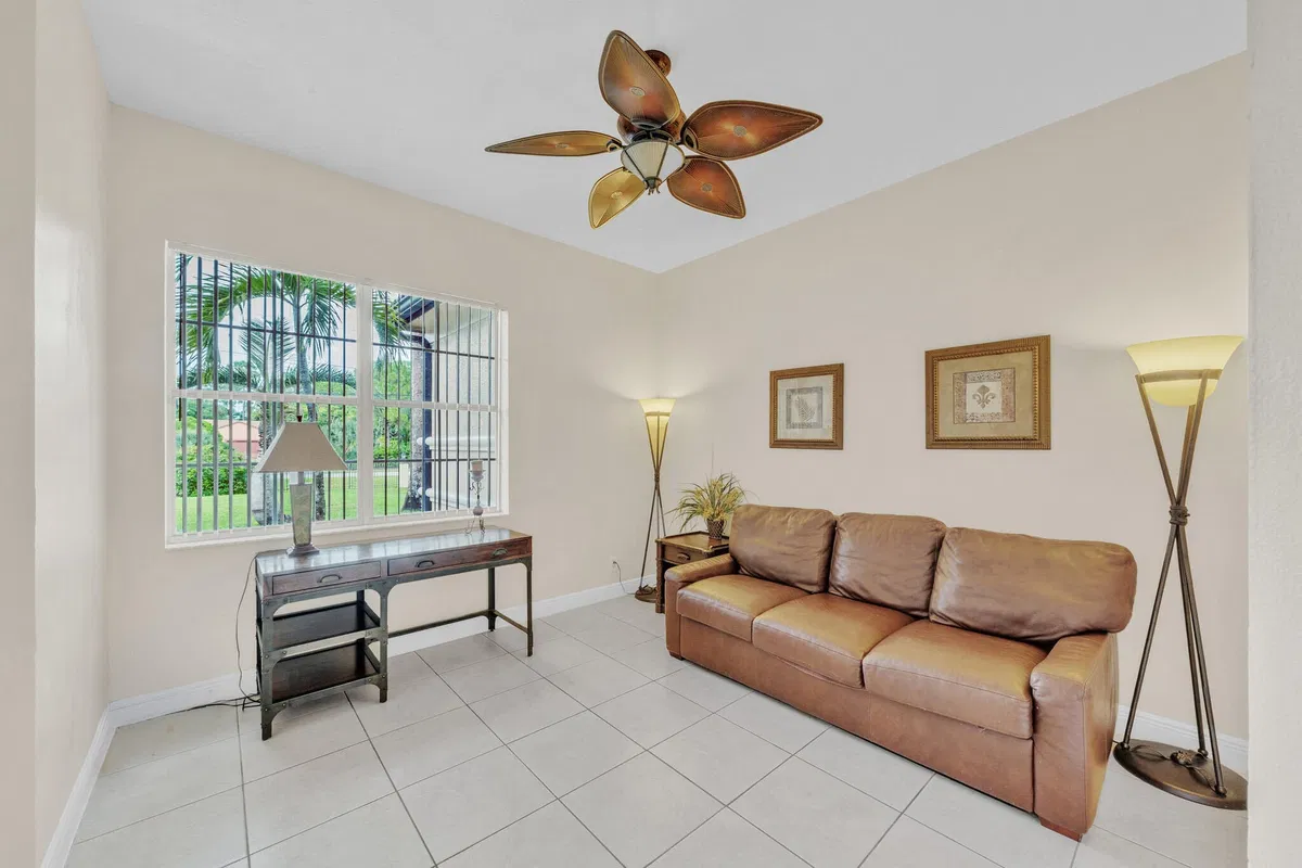 Residence photo 13