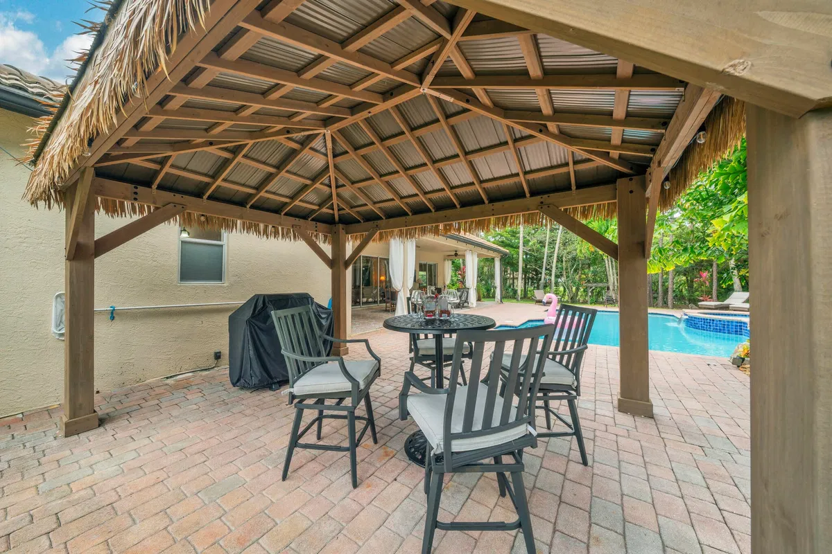 Residence photo 46