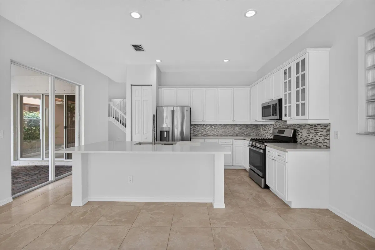 Residence photo 22
