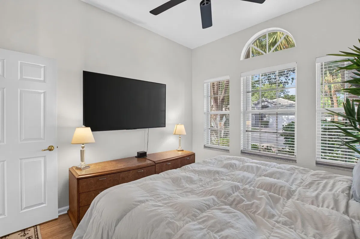 Residence photo 37