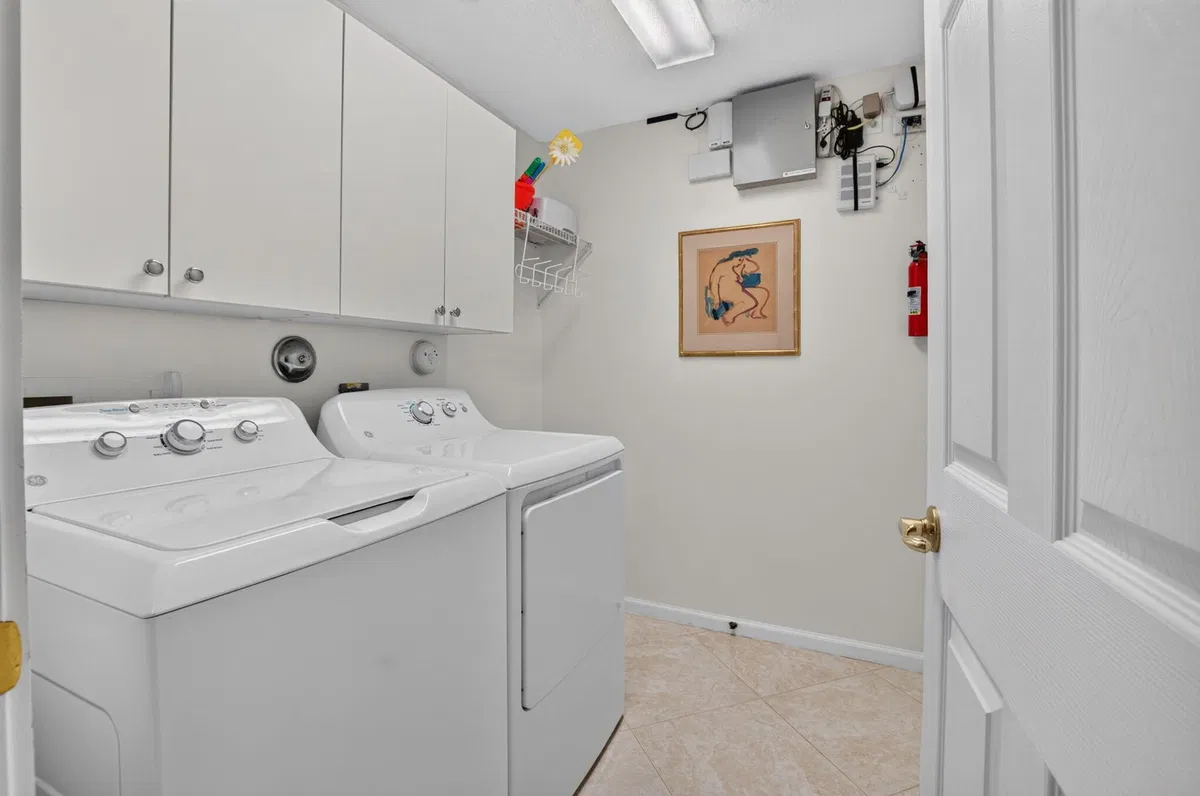 Residence photo 40