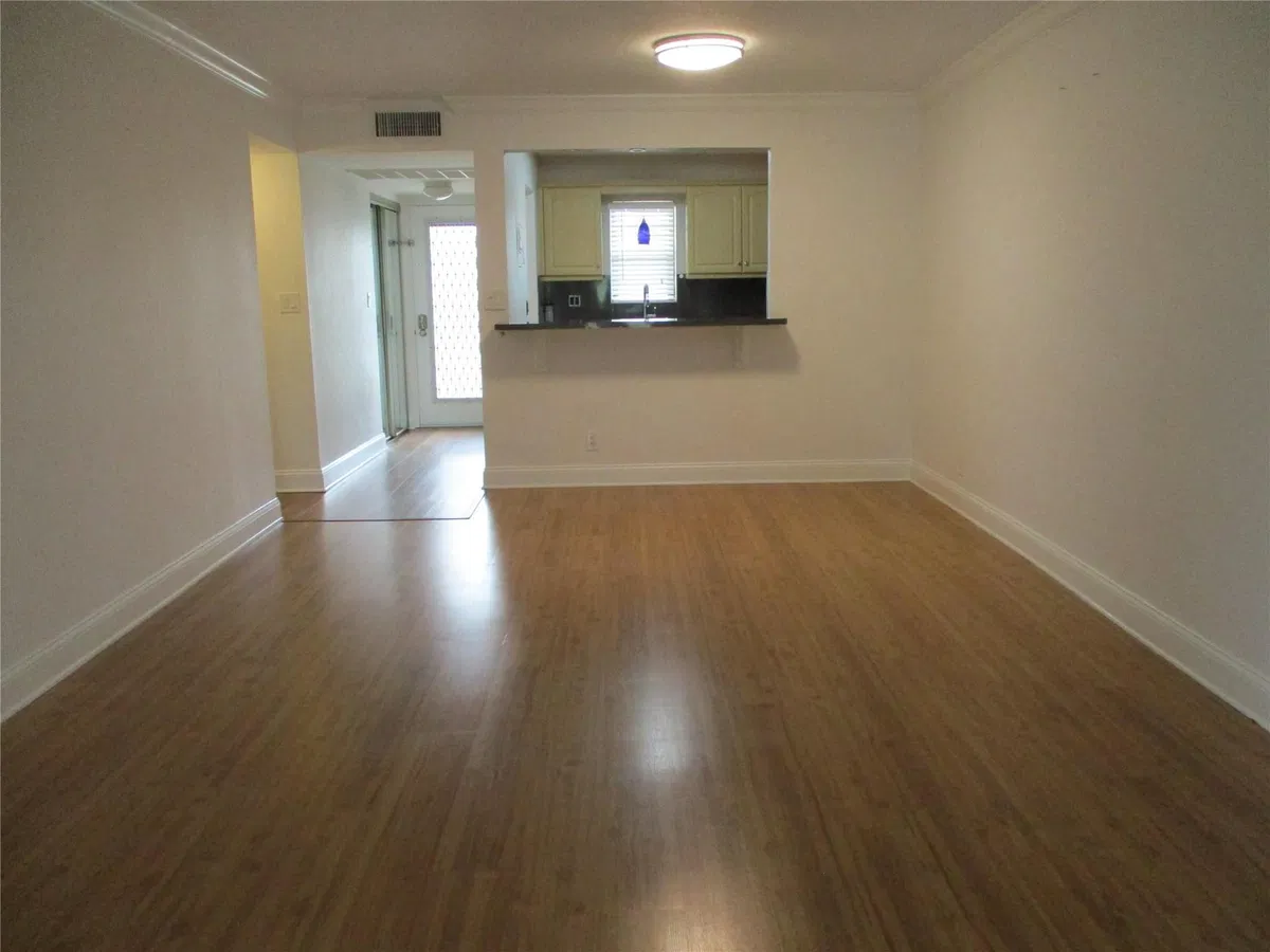 Unit 312 photo 13