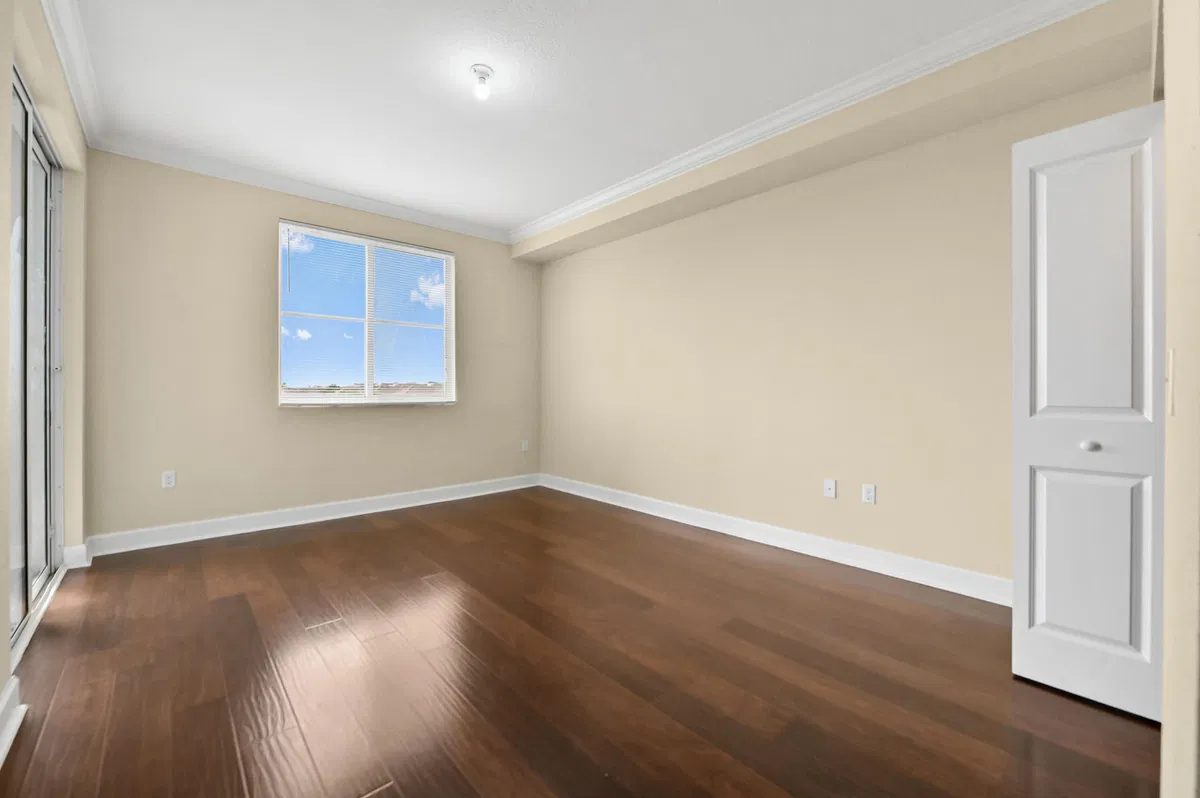 Renaissance Commons I Unit 2517 photo 7