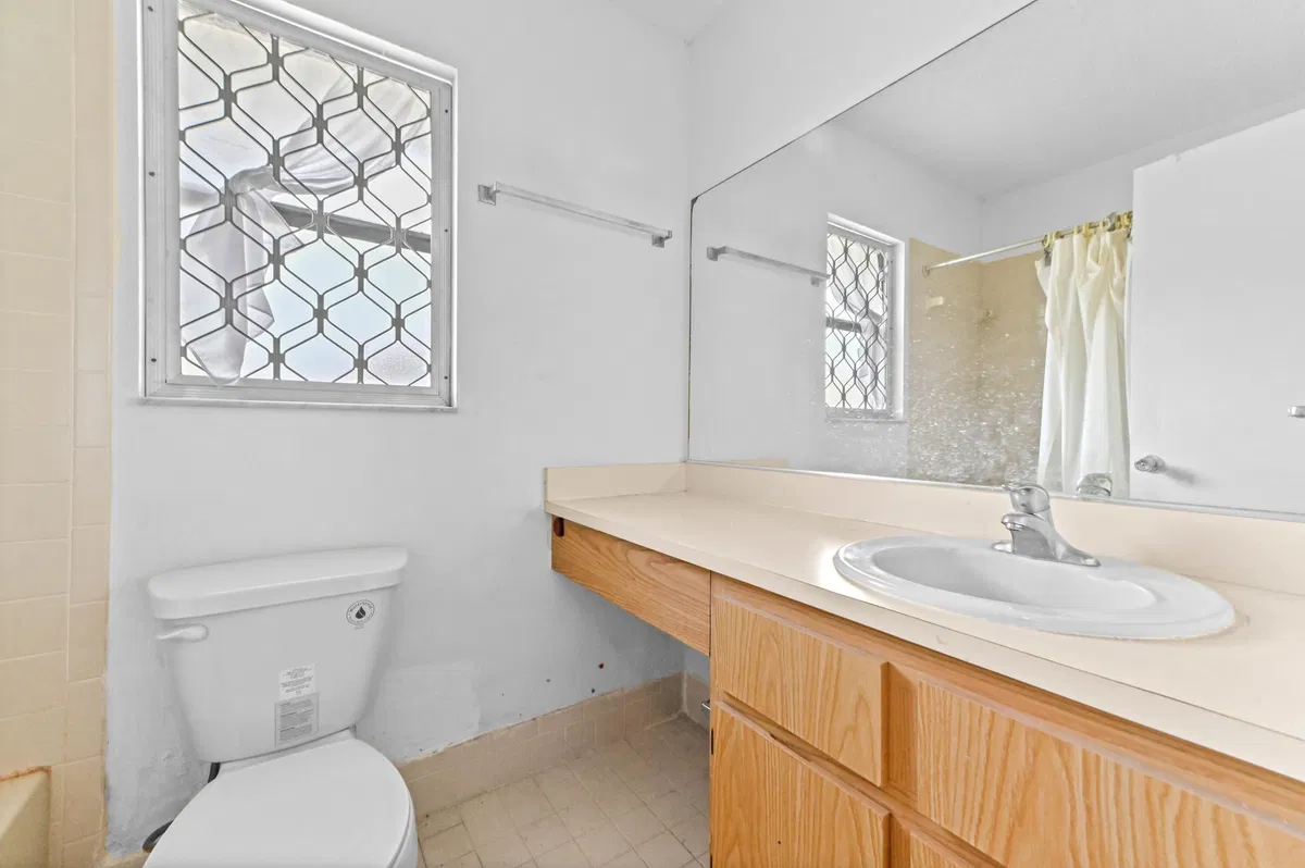 Residence photo 19