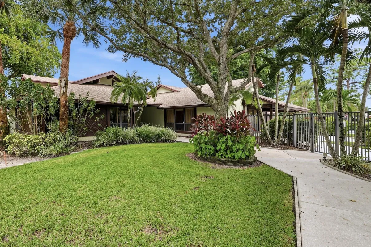 Residence photo 28