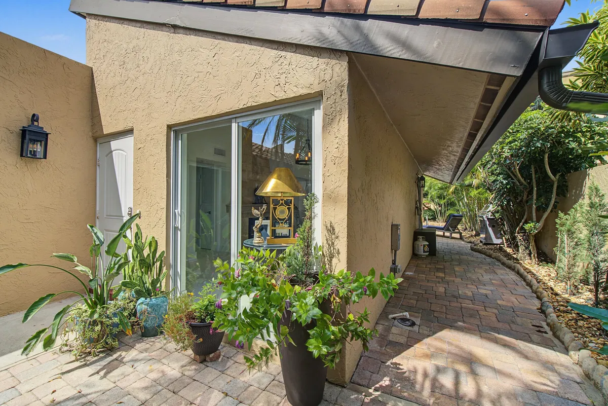 Residence photo 10