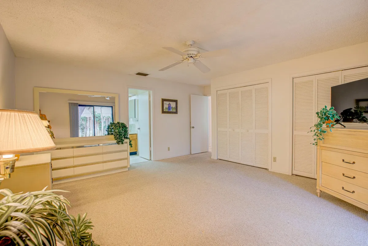  Residence photo 22