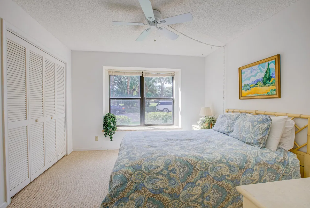  Residence photo 25