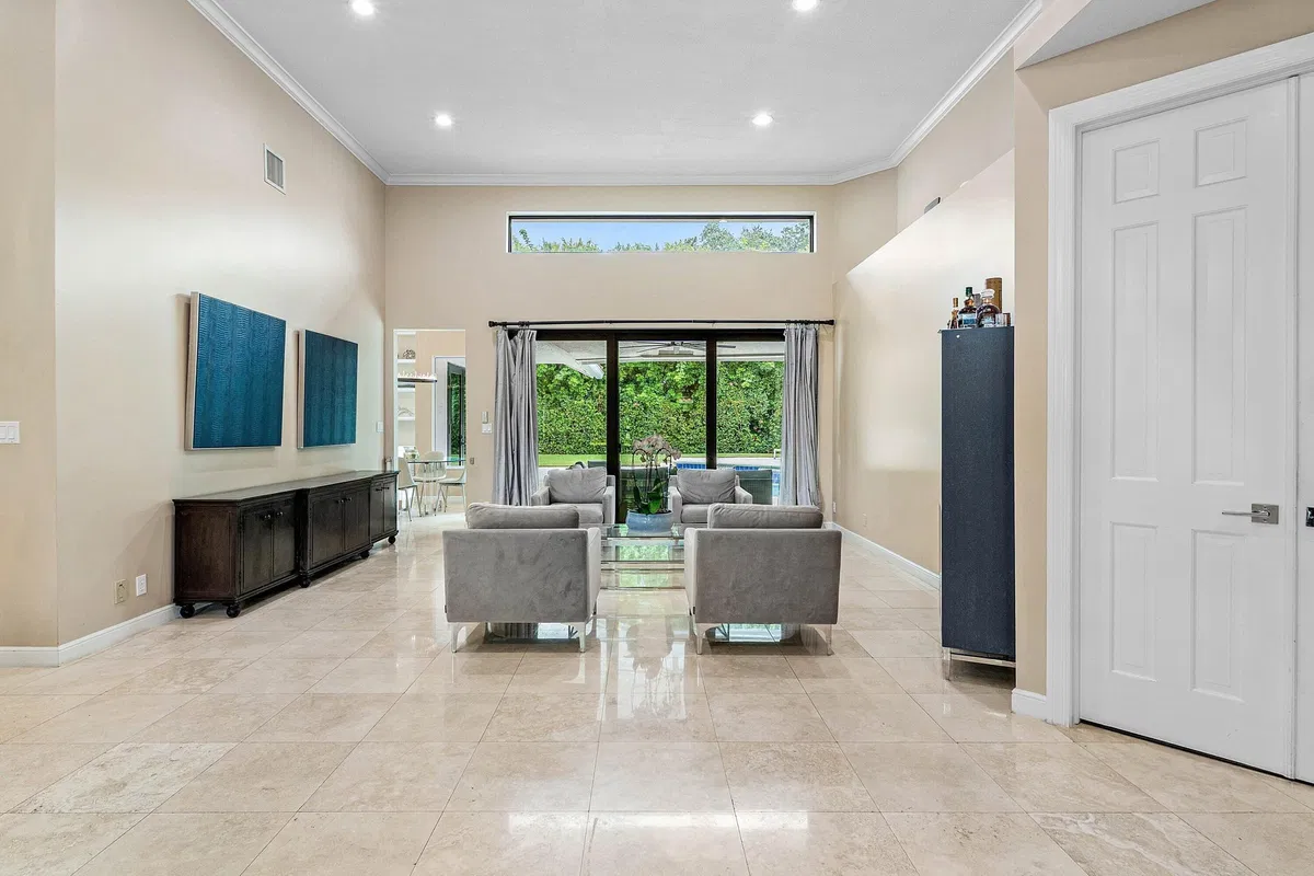 Residence photo 7
