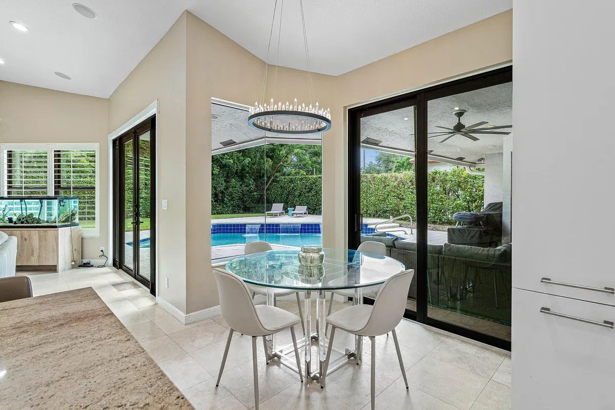 Residence photo 10