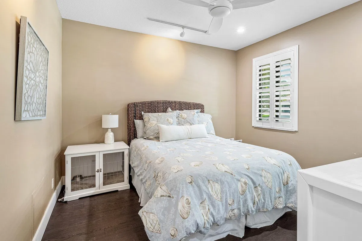 Residence photo 22