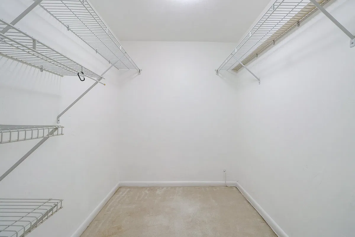 Unit 205R photo 10