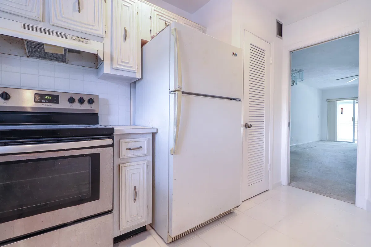 Unit 205R photo 16