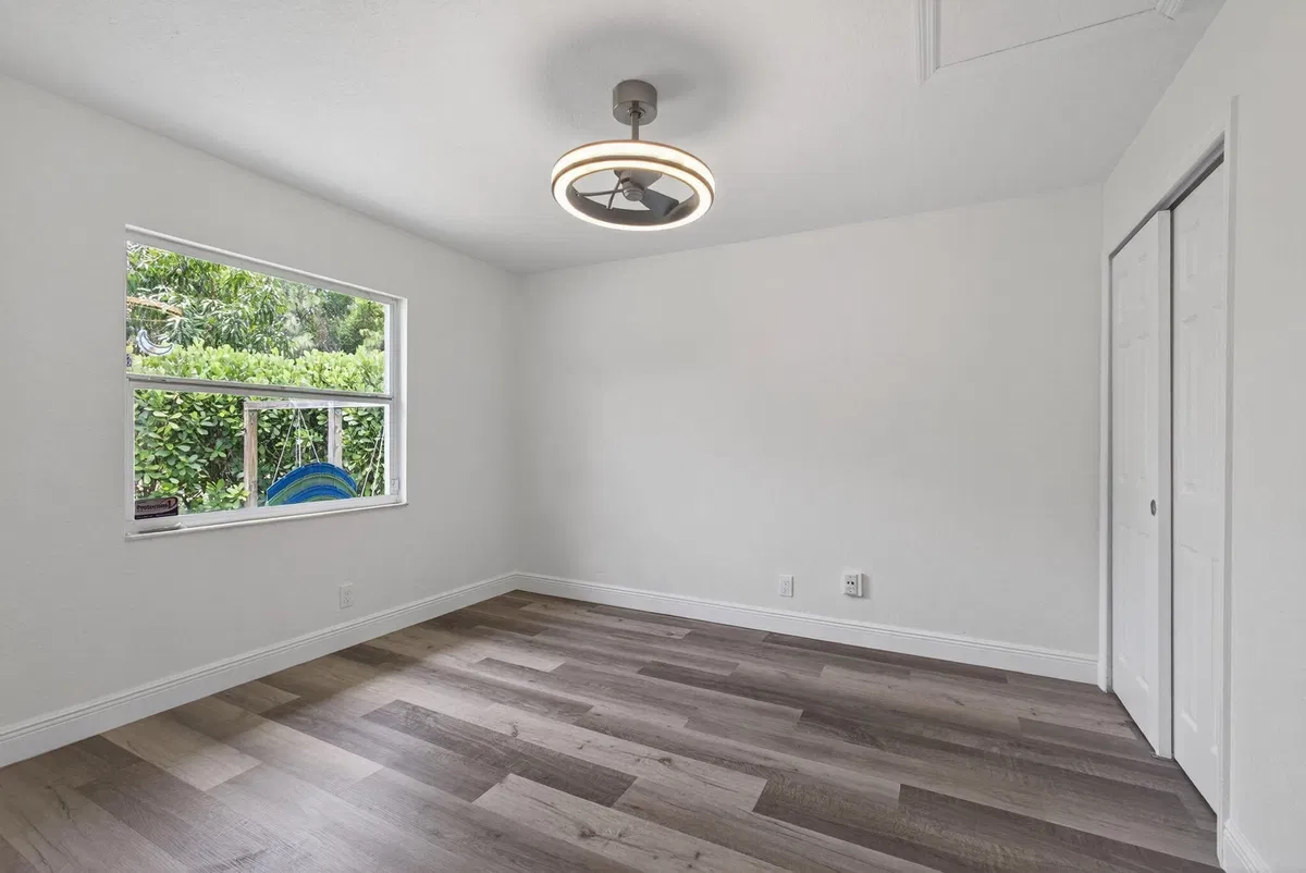 Residence photo 28