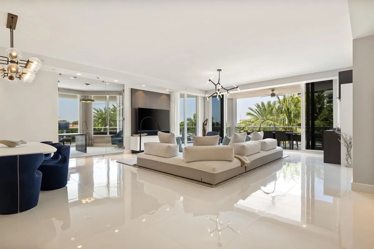 Azure Palm Beach Gardens Unit 303 photo 7