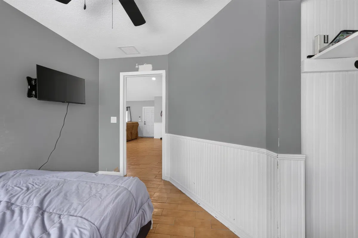 Residence photo 19
