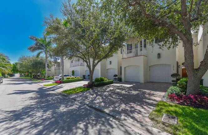 Residence photo 31