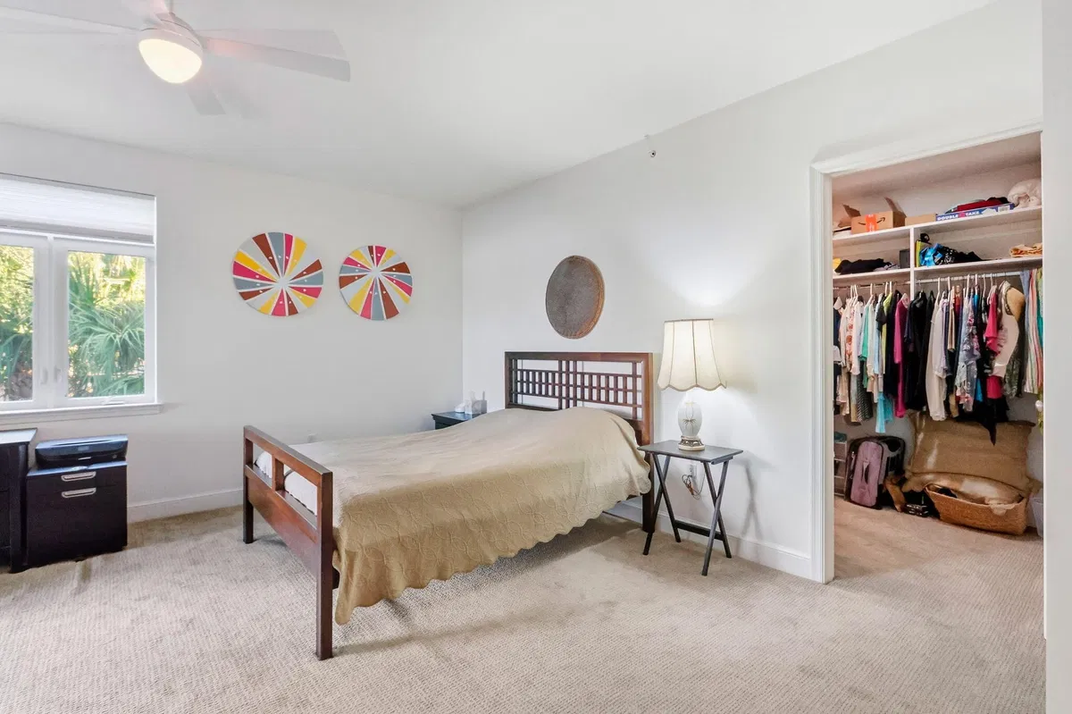 Unit 202 photo 28