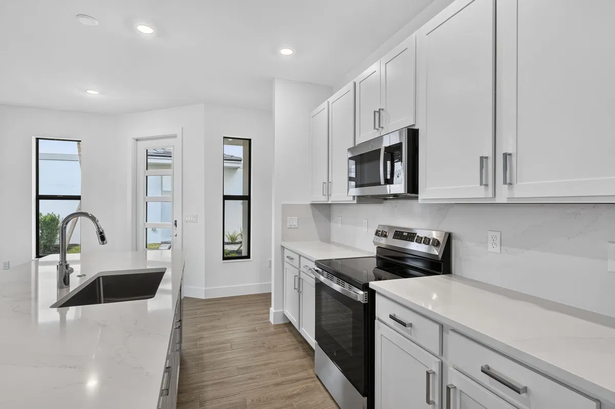  Residence photo 10