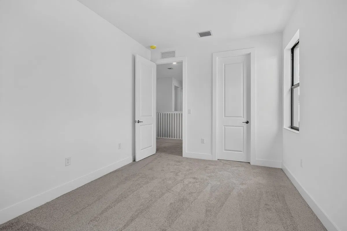  Residence photo 13