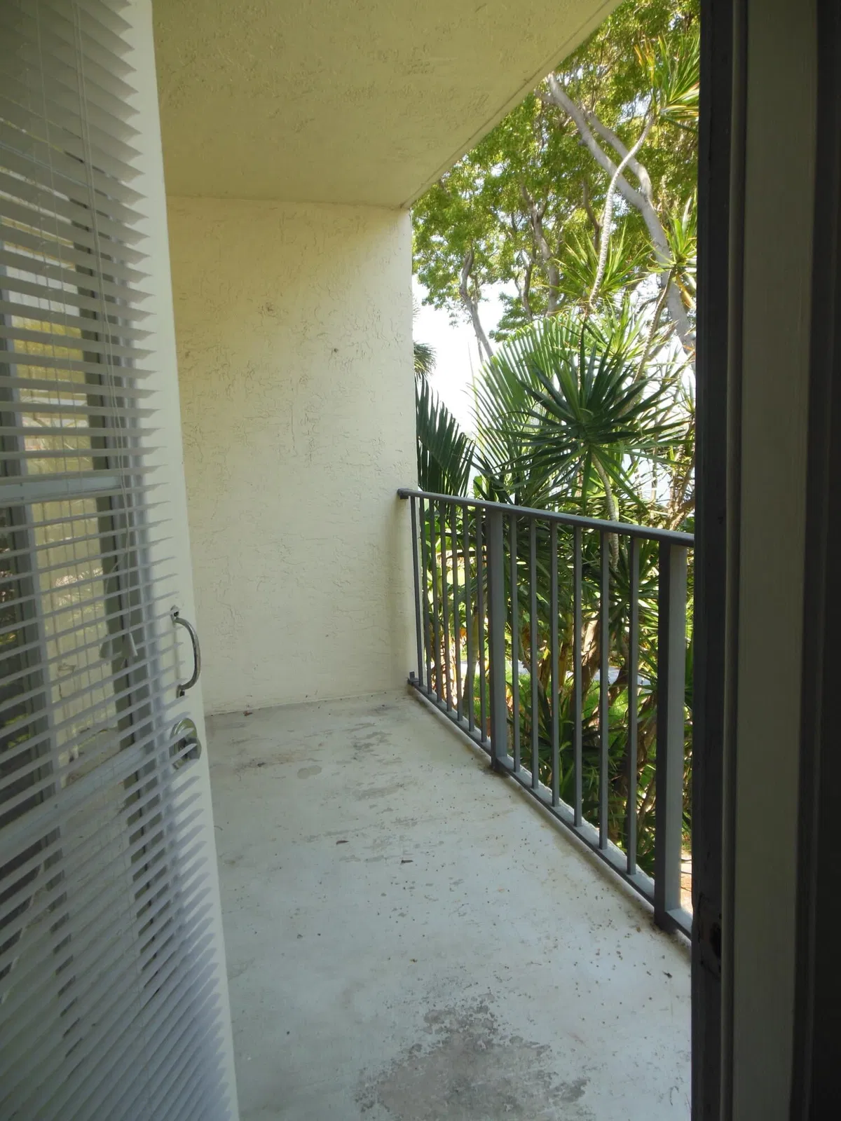 Unit 27 photo 7