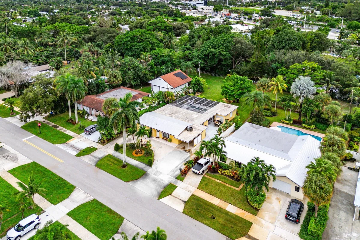 Village of North Palm Beach Residence photo 40