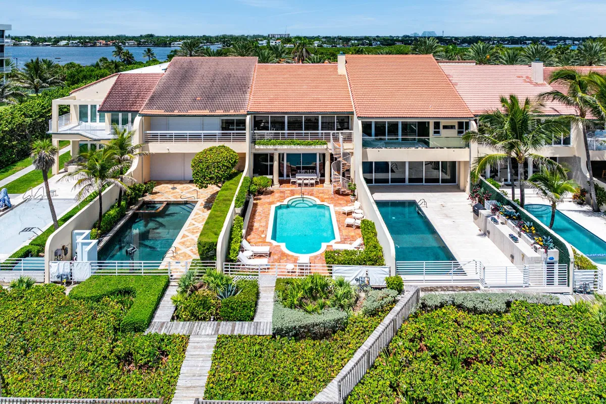 Sloan's Curve Palm Beach Residence photo 37