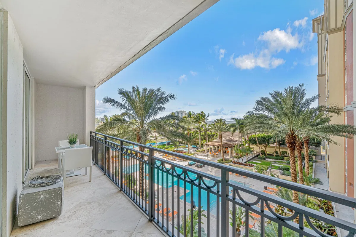 CityPlace South Tower Unit 1207 photo 4