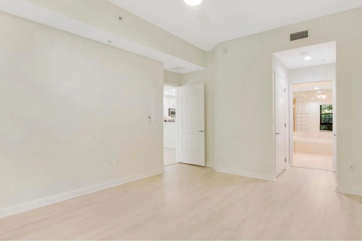 One City Plaza Unit 723 photo 22