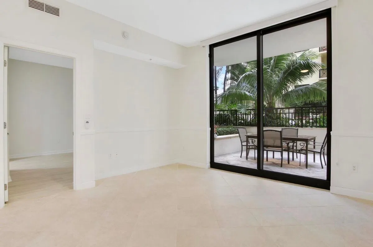 One City Plaza Unit 723 photo 25