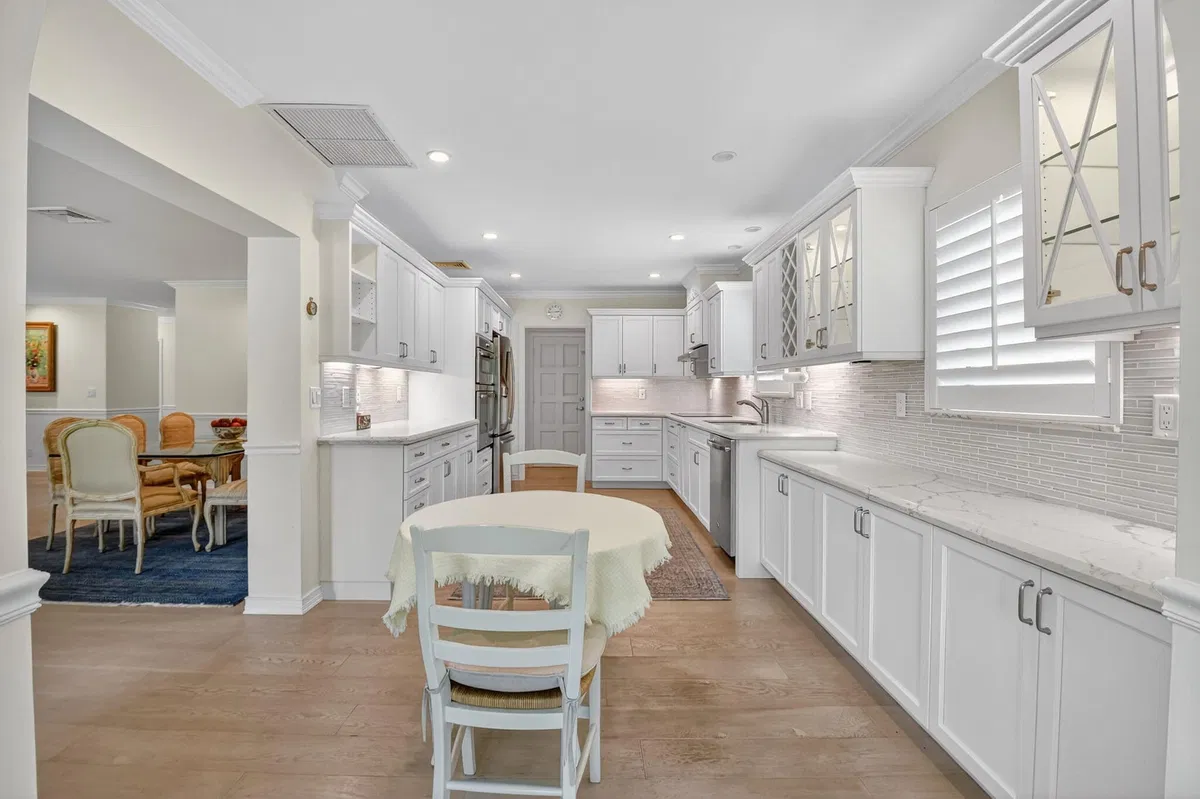 Residence photo 28