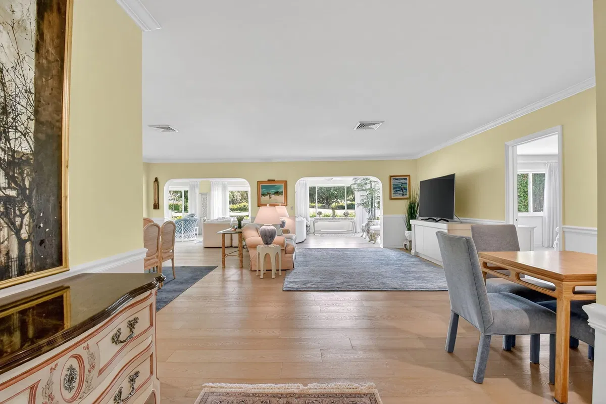 Residence photo 31