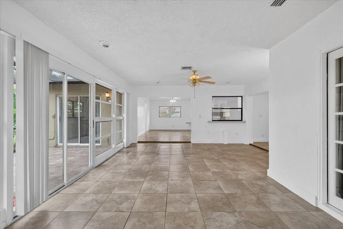Residence photo 10