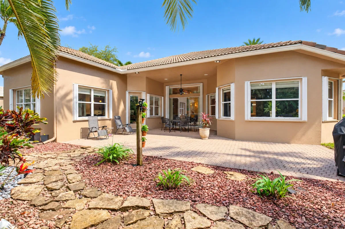 Residence photo 49
