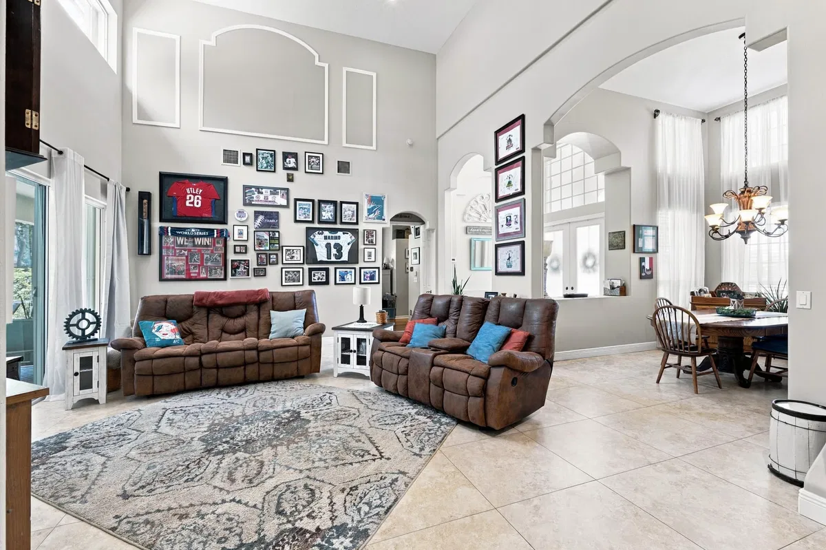 Residence photo 4