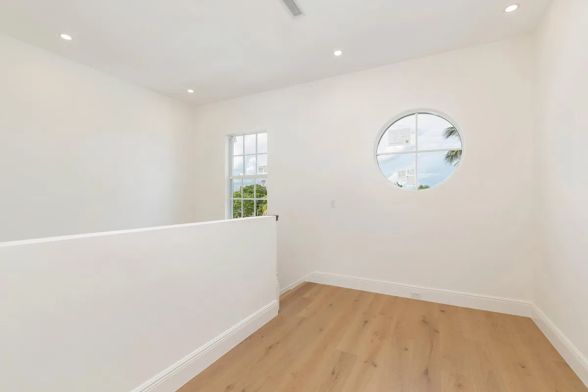SoSo West Palm Beach Residence photo 25