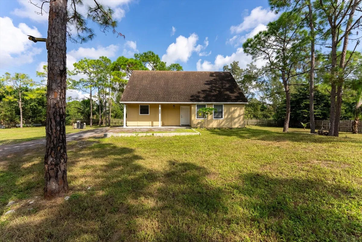 Residence photo 31