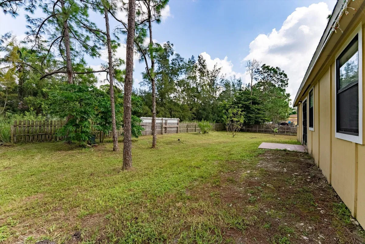 Residence photo 37
