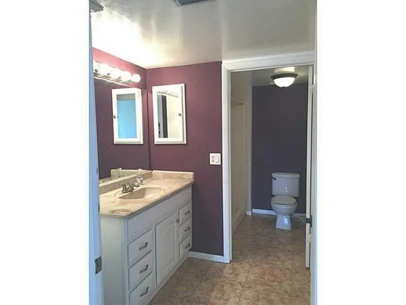 Unit 208 photo 13
