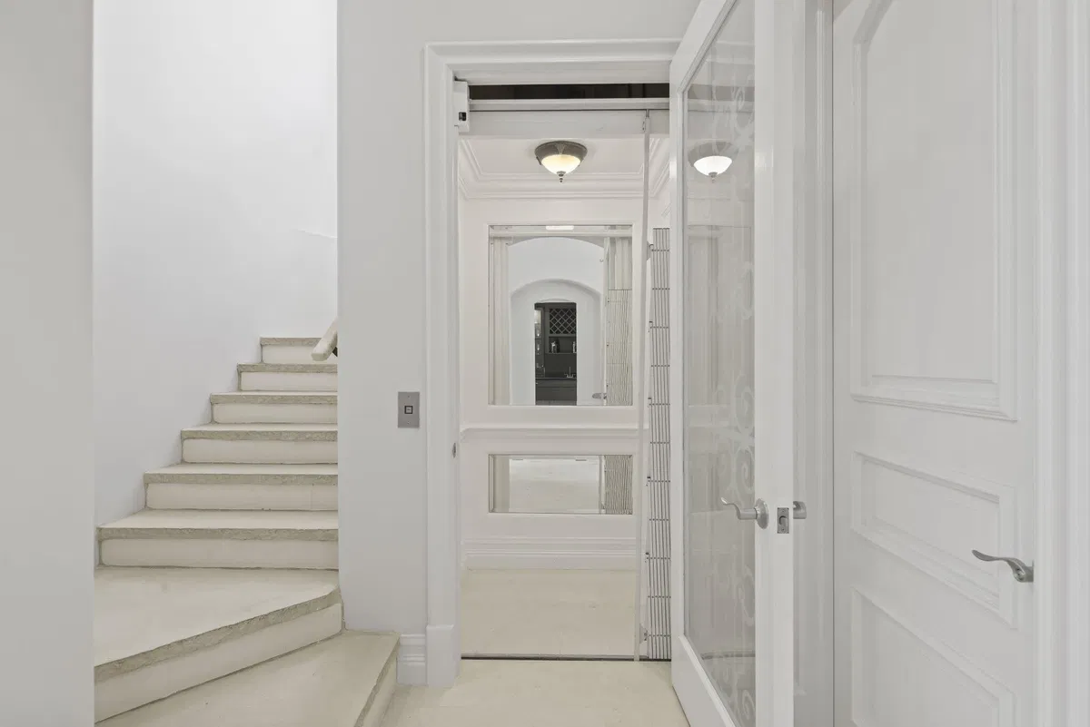 Residence photo 28