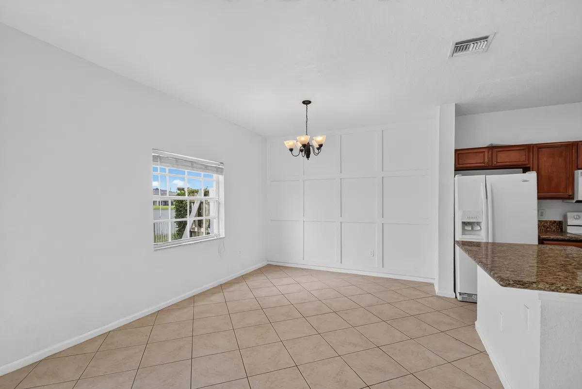 Unit 4102 photo 13