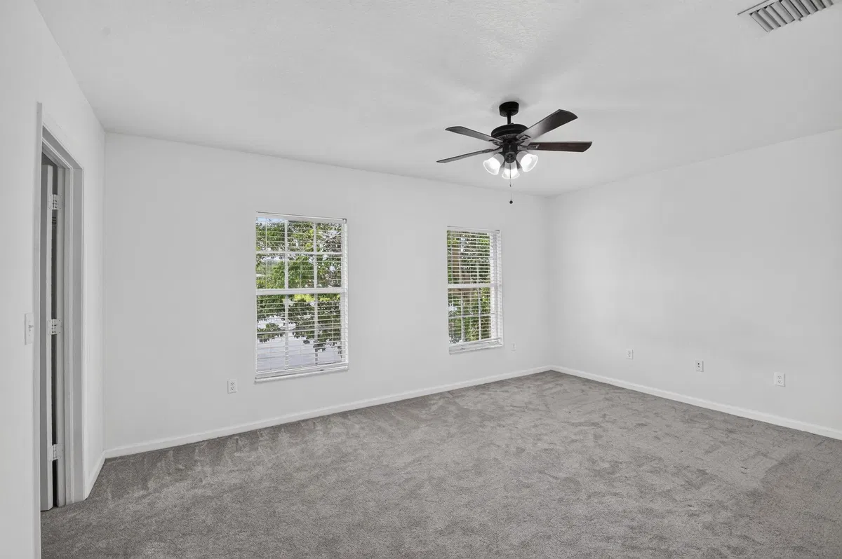 Unit 4102 photo 19