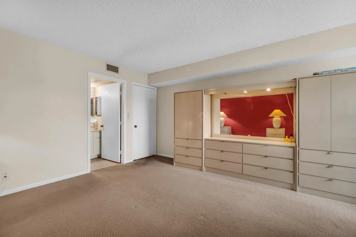  Unit 306 photo 22